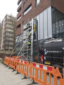 commercial glass replacement Ealing