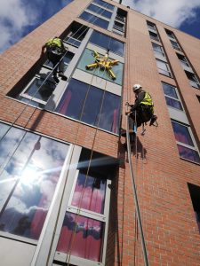 commercial glazing replacement