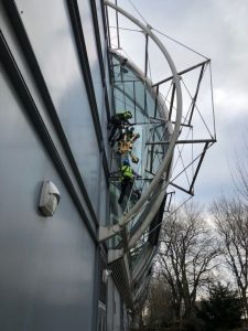 difficult access glass replacement by abseil and vacuum lifter